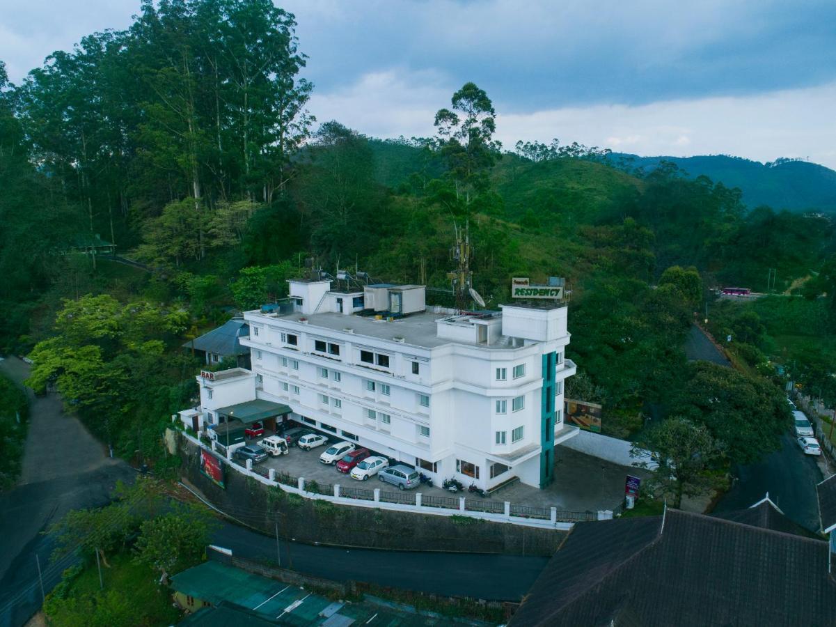Issacs Residency Hotel Мунар Екстериор снимка